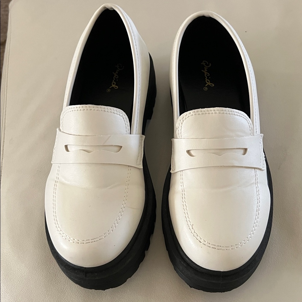 QUPID Chunky White Platform Penny Loafer Shoes EU 36 US size 6